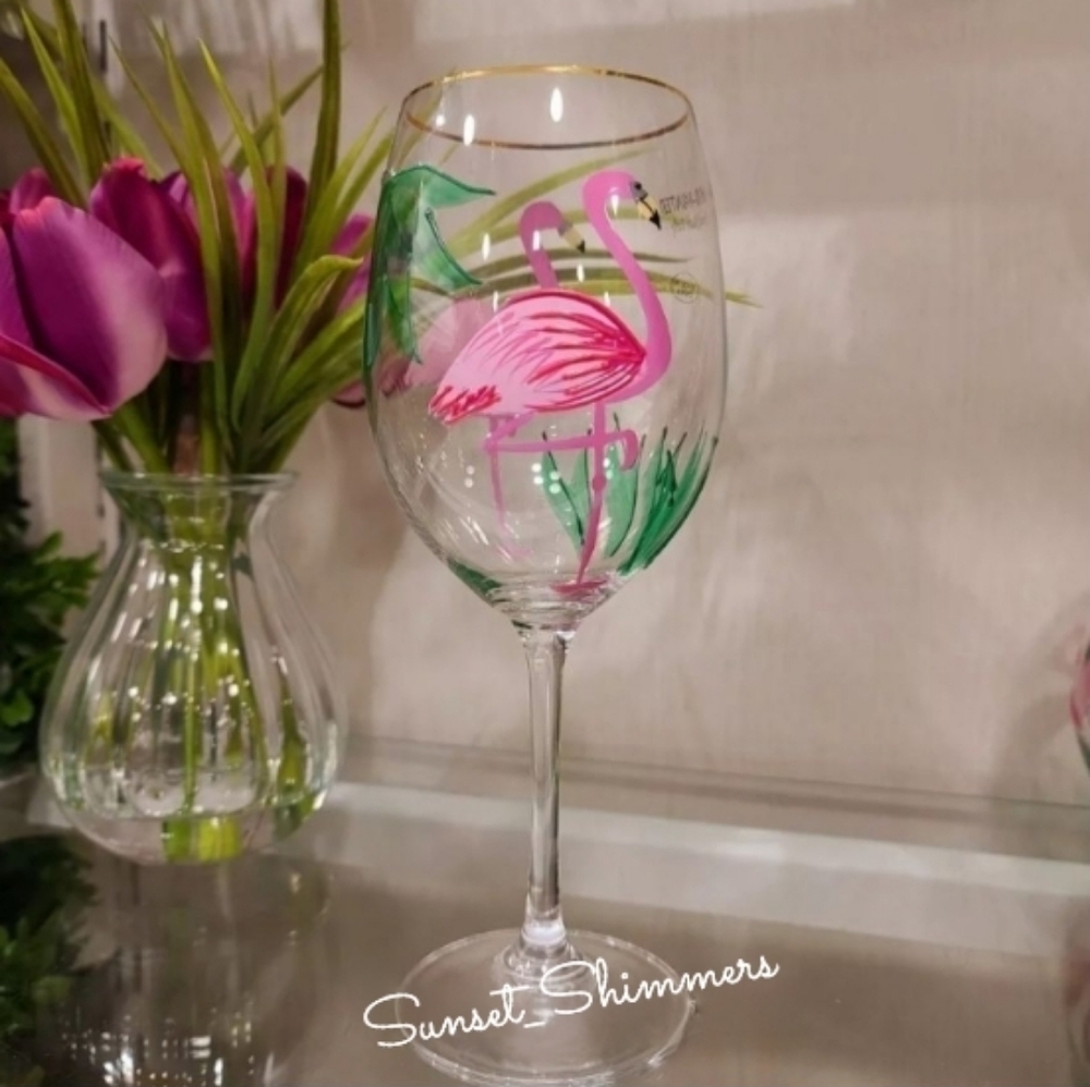 2 Hand Painted Flamingo Wine Glasses Gold Rim Palm Leaf Tropical Coastal NEW - Picture 2 of 5